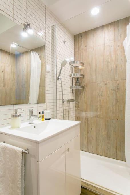 Principe Real Cool And Artistic 3 Bedrooms Flat! Lisboa Ngoại thất bức ảnh